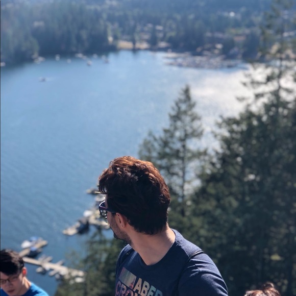 On a mission to empty my wife’s closet - Picture 1 of 1